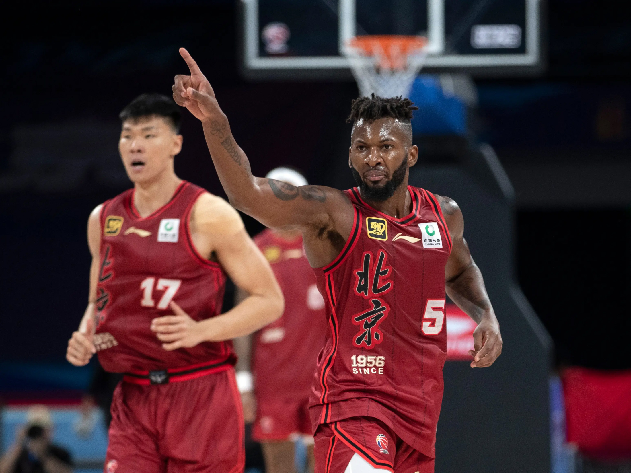 九游娱乐-清晨NBA季后赛传出新动向，北京国安绝杀压哨，管理层表态：底气十足，阵容厚度经受考验